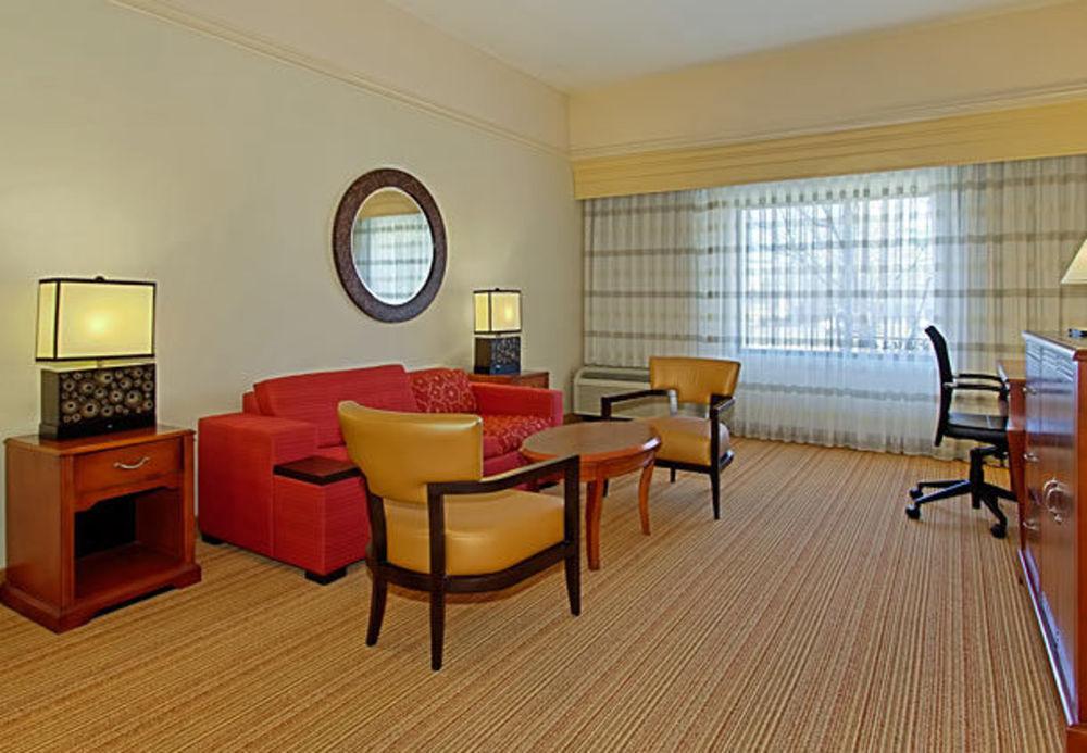 Hotel Courtyard By Marriott Springfield Exterior foto